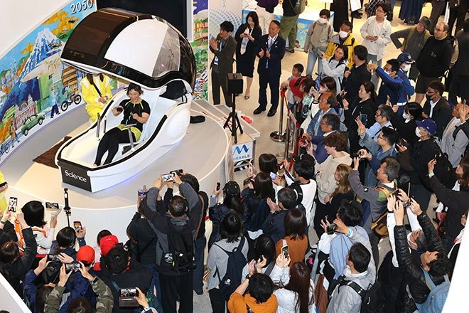 Inventors want expo's ‘bathtub of the future' to assist elderly