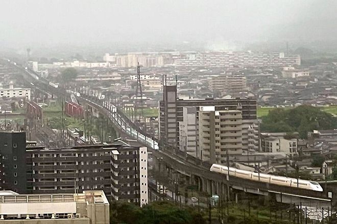 Photo of Kyushu Shinkansen in line on elevated track goes viral