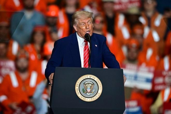 Trump tells U.S. steelworkers he's going to double tariffs on foreign steel to 50%