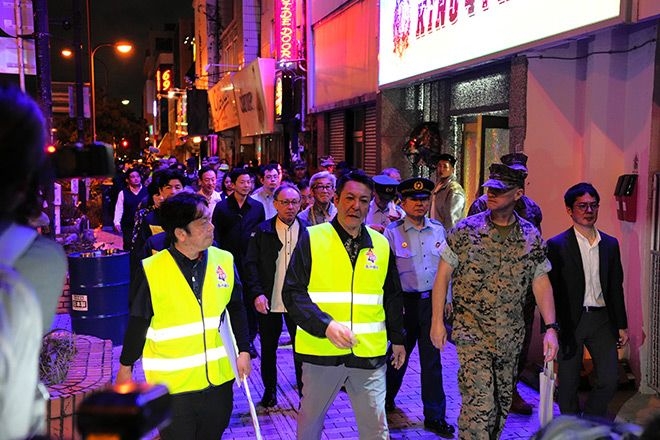 Okinawa police, U.S. military go on joint patrols to prevent crime