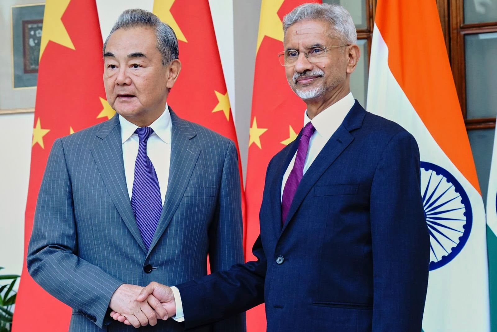 India's Modi meets China's top diplomat as Asian powers rebuild ties