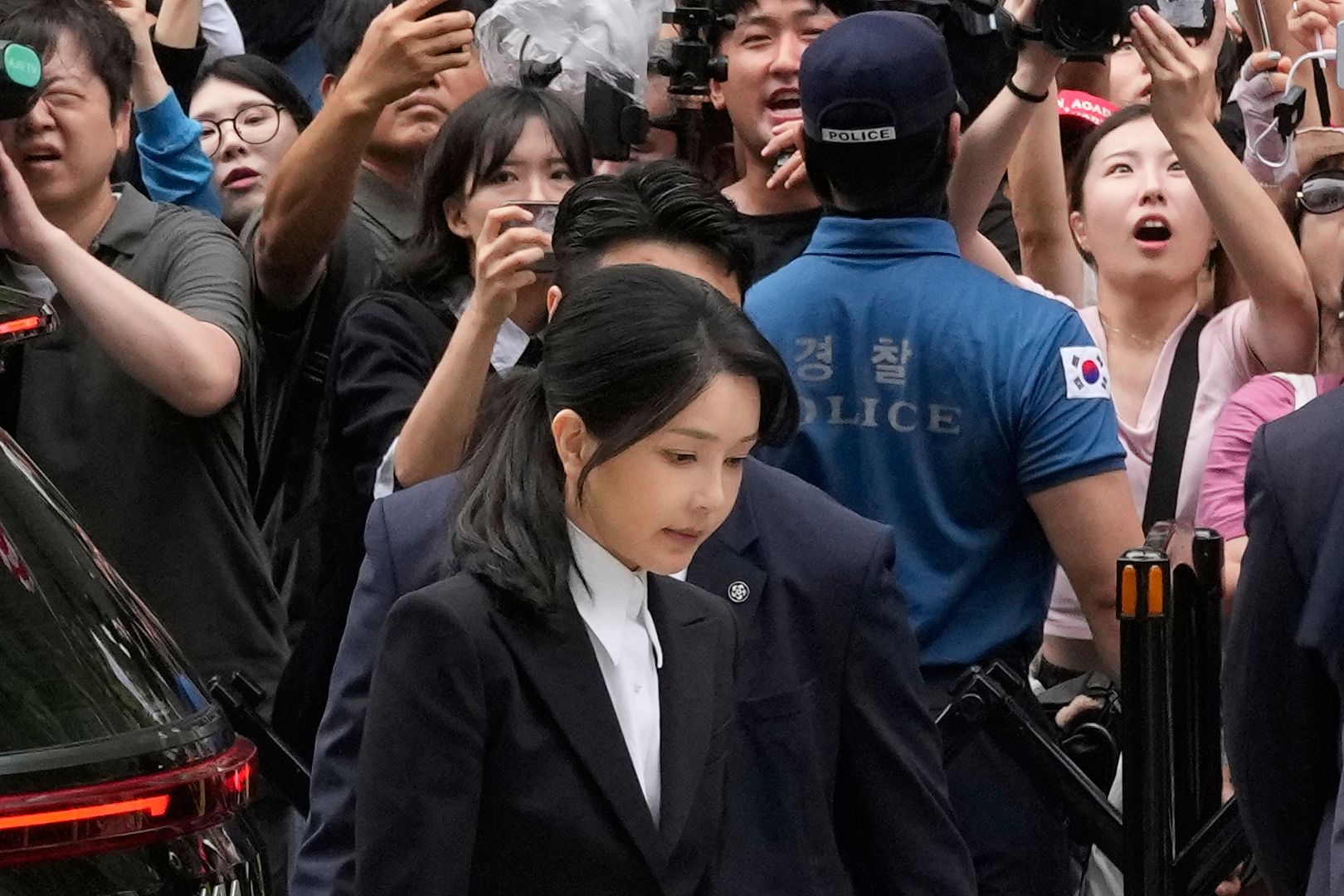 South Korean investigators seek arrest of wife of jailed ex-President Yoon