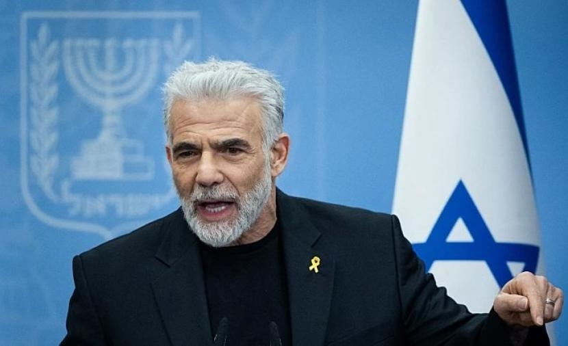 لبيد: حكومة نتنياهو عاجزة عن إدارة غزة ولا أحد يفهم أهداف الحرب