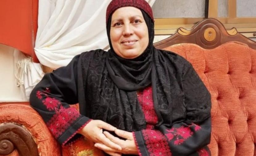 استشهاد الفنانة الفلسطينية ابتسام نصار و13 فردًا من عائلتها