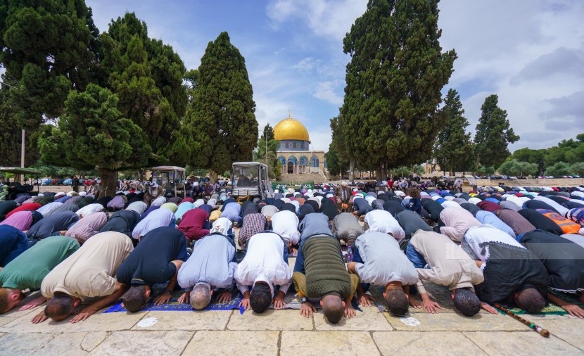 القدس: 45 ألف مصل يؤدون صلاة الجمعة في المسجد الأقصى