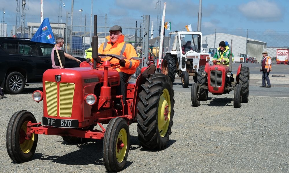 Hundreds of vintage tractors descend on Pembrokeshire for annual run