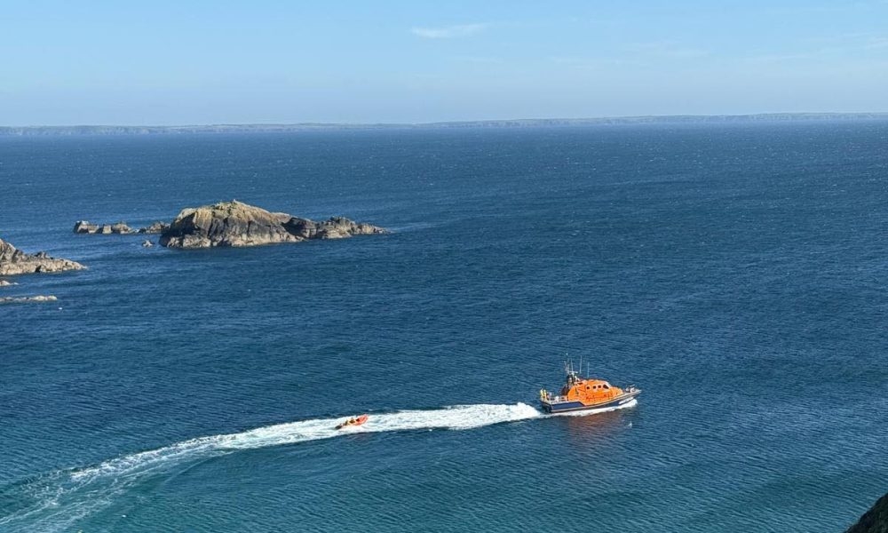 Lifeboat launch turns out to be false alarm at Caerfai Bay