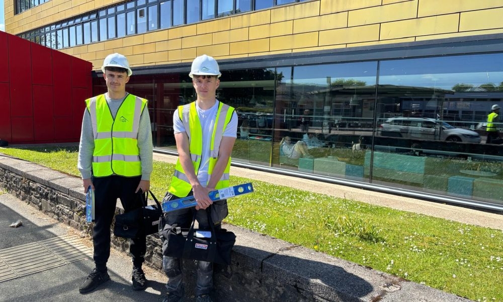 Ten apprenticeship places up for grabs in award-winning construction scheme