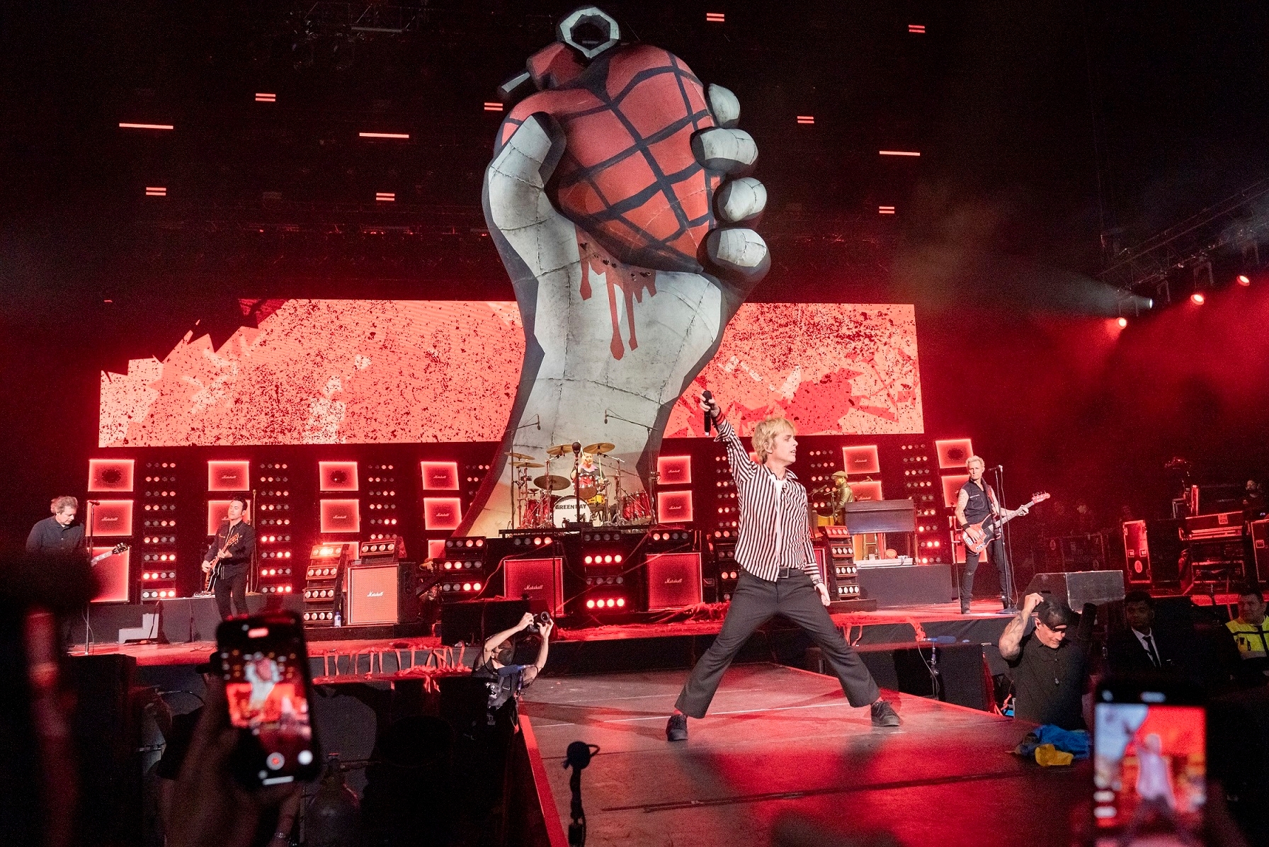 Legendary US Rock Band Green Day Kick Off Asian Tour at Galaxy Arena, Making Their First Performance in China After a 15-Year Hiatus and Igniting an Unforgettable Night of Rock'n Roll