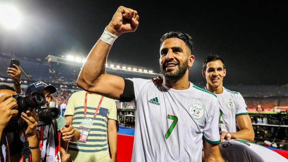 رياض محرز لاعب المنتخب الجزائري: الملاعب في المغرب ممتازة