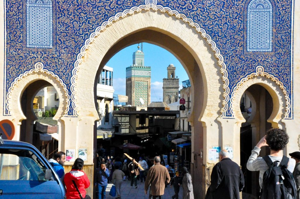 فاس تتصدر المدن المغربية الأكثر استقطابا للسياح منذ بداية العام