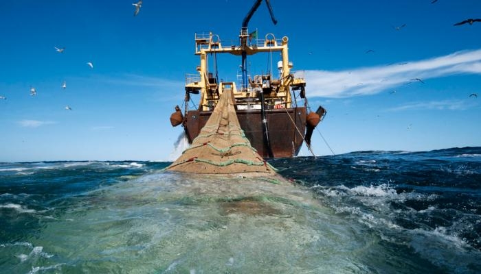المغرب يراقب سفن الصيد الأجنبية بالأقمار الإصطناعية