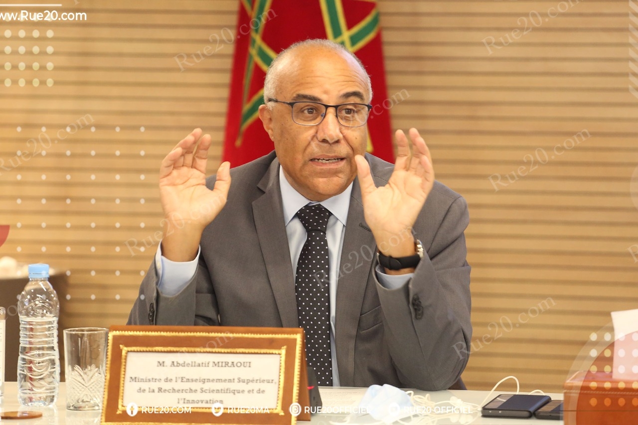 قضية المتاجرة بالدبلومات تكشف إجهاض محاولات في عهد وزير التعليم العالي السابق للتصدي لـ'أستاذ الماستر'