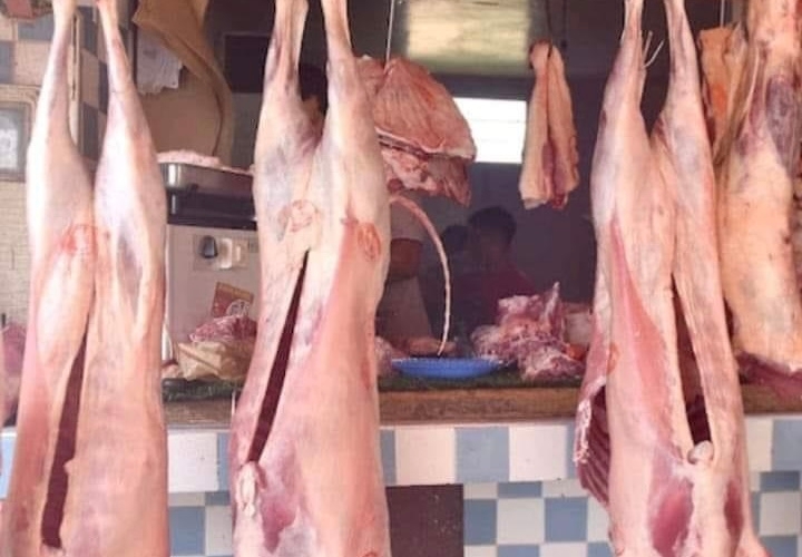 لحوم فاسدة تزج بجزار في سجن العرجات