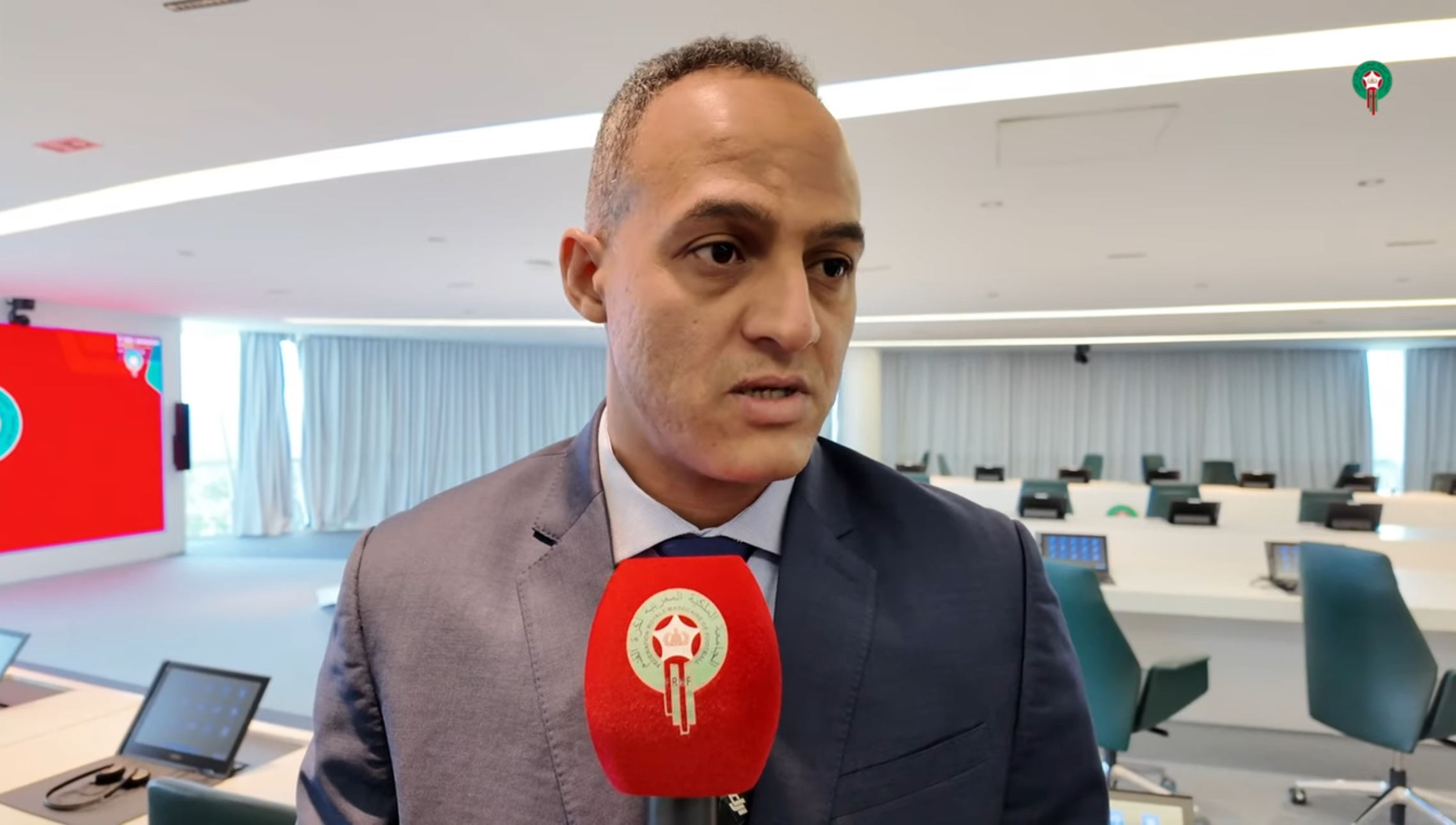 حكم MLS إسماعيل الفتح : جامعة الكرة تقوم بعمل إحترافي وأنا رهن إشارة بلدي لتطوير منظومة التحكيم