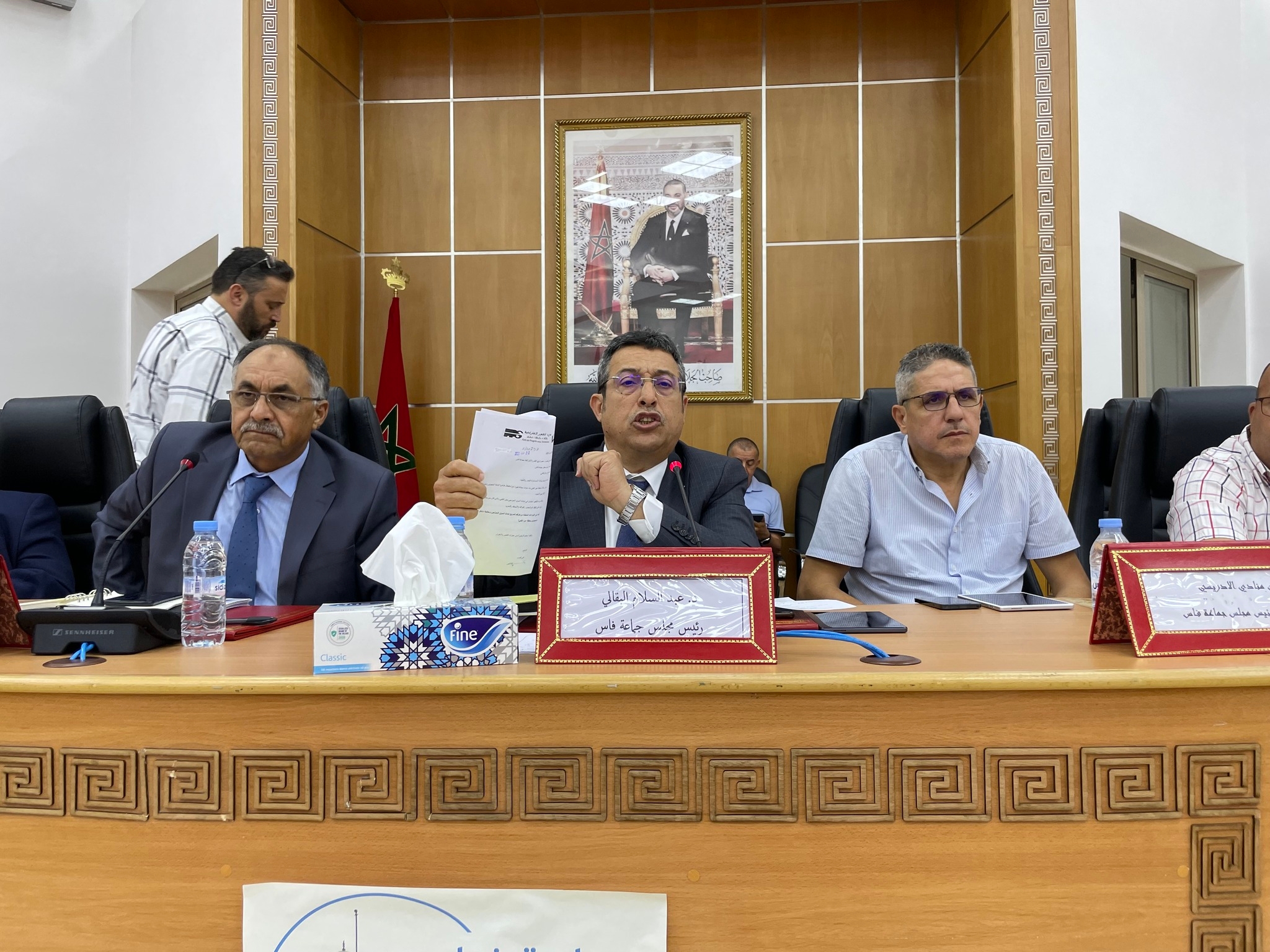 فضيحة عمدة فاس.. أغدق الملايير على 'التنشيط الفني' ومواطنون يفقدون أرواحهم تحت الأنقاض