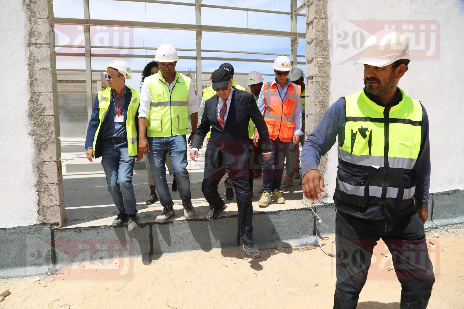 سكوب..بوادر غضبة ملكية بسبب بطء إنجاز محطة تحلية مياه البحر بالداخلة
