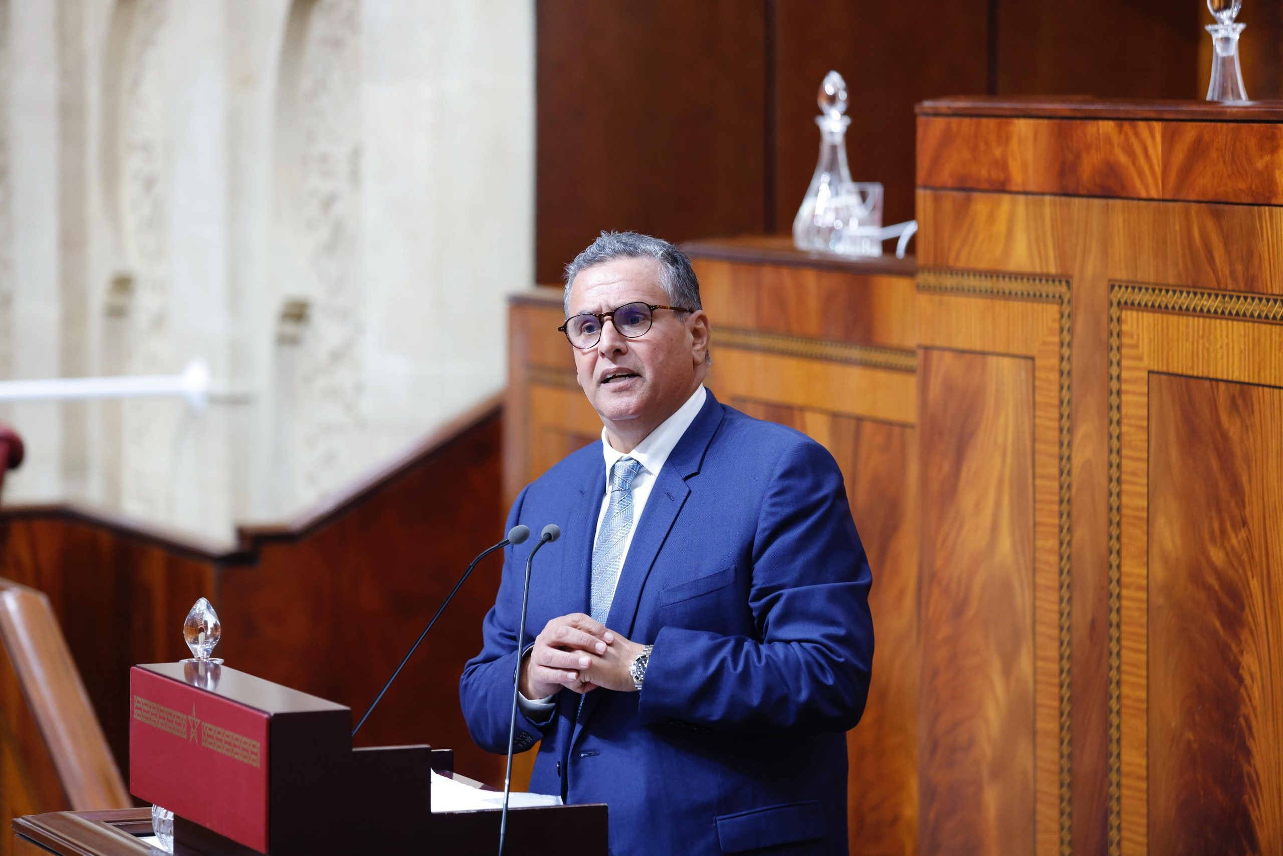 بعدما فشل فيه بنكيران والعثماني…أخنوش ينجح بجرأة في طي ملف الأساتذة المتعاقدين