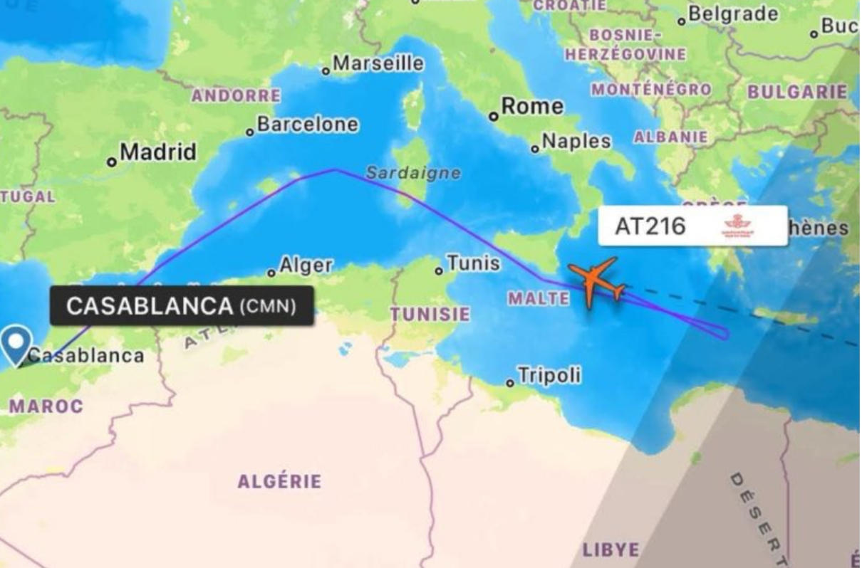 طائرة مغربية تعود إلى الدار البيضاء بعد إغلاق قطر لمجالها الجوي بسبب الصواريخ الإيرانية