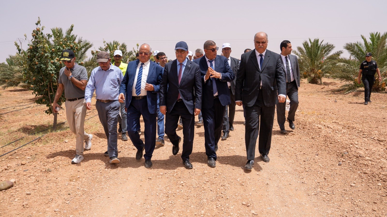 في عز حرائق الواحات ومعاناة الفلاحين.. 'وكالة الواحات' تصرف الملايين على رحلة لمسؤوليها إلى فرنسا (وثيقة)