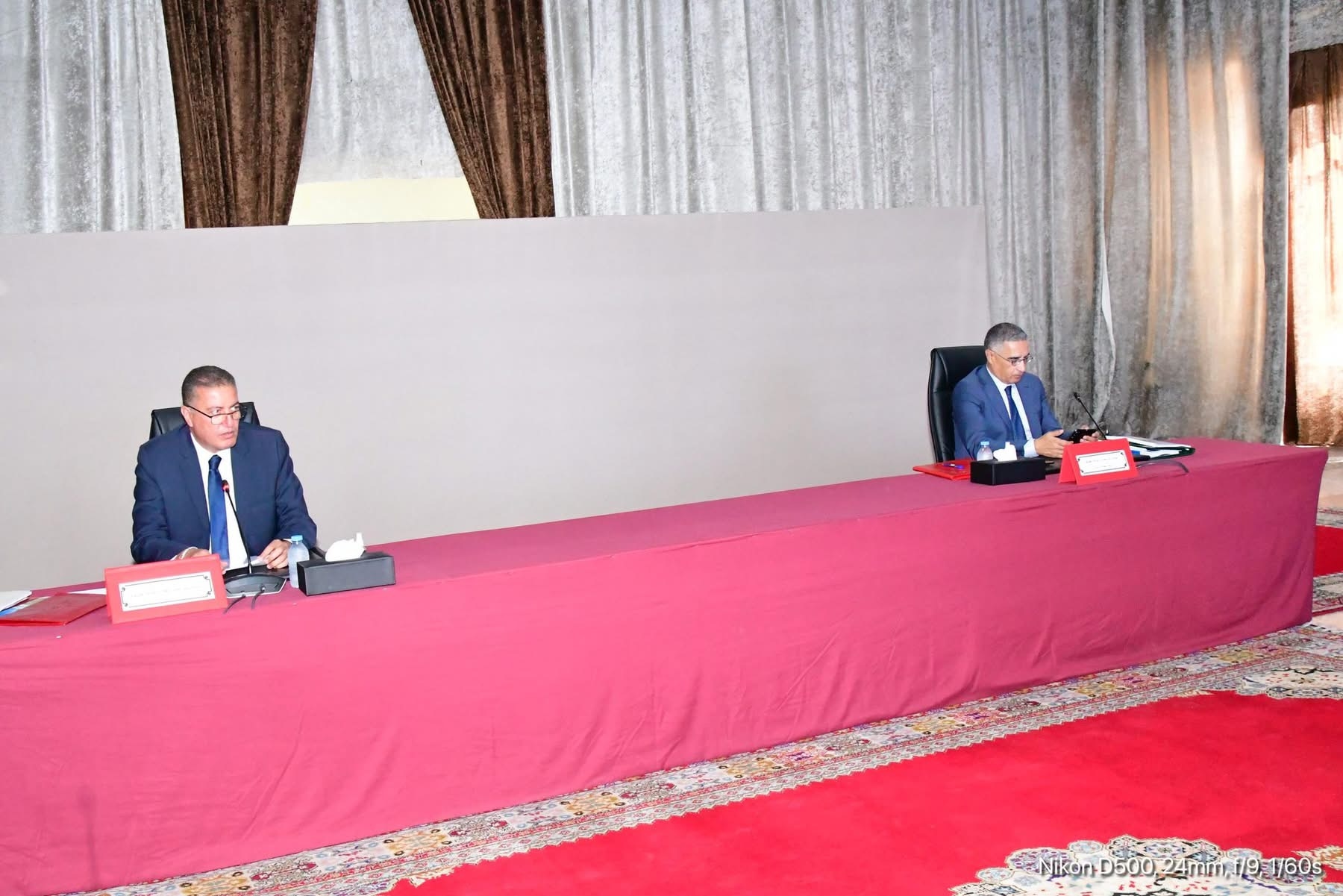 مجلس جهة الرباط يصادق على المساهمة في تمويل التيجيفي وإقتناء 120 حافلة جديدة للعاصمة
