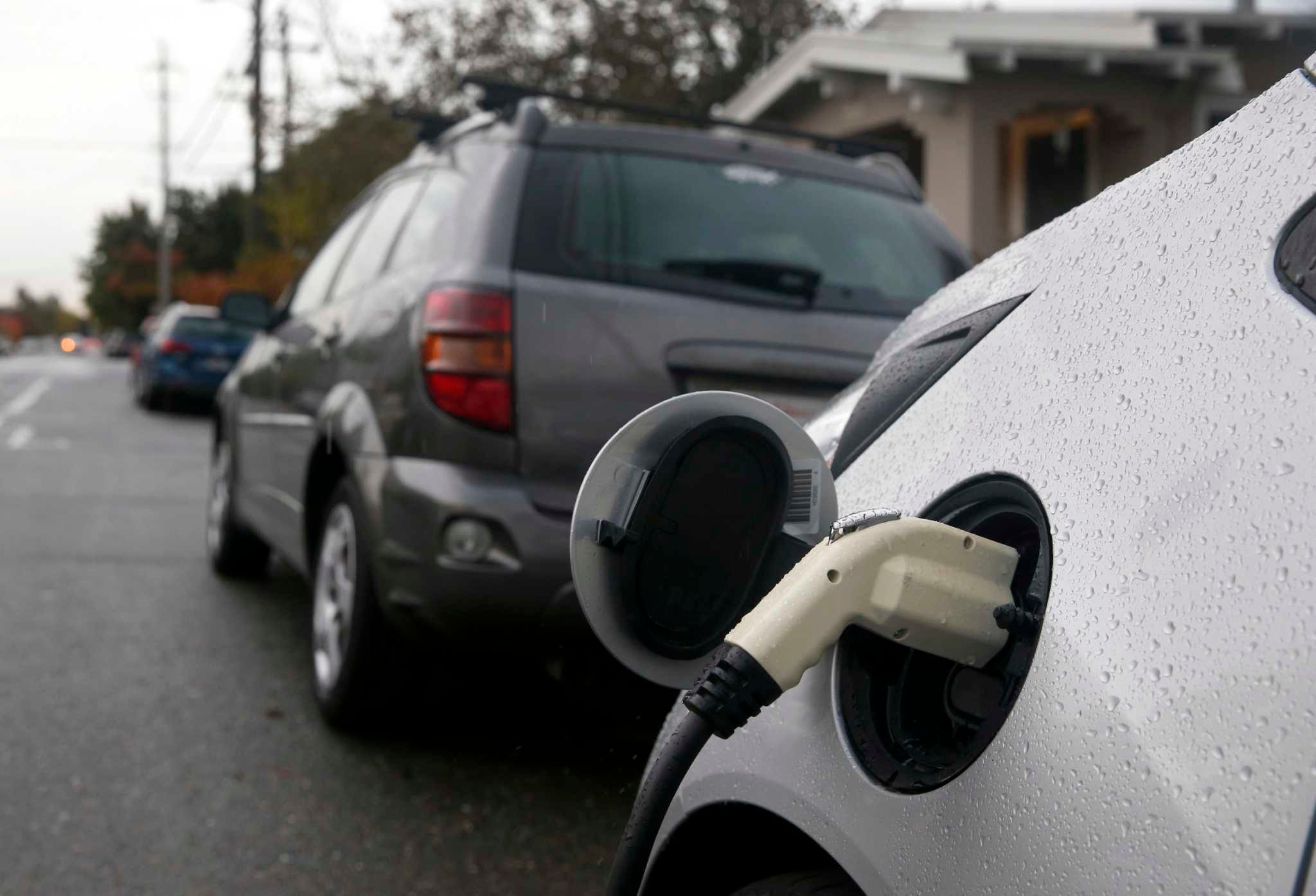S.F. unveils first curbside chargers for electric vehicles