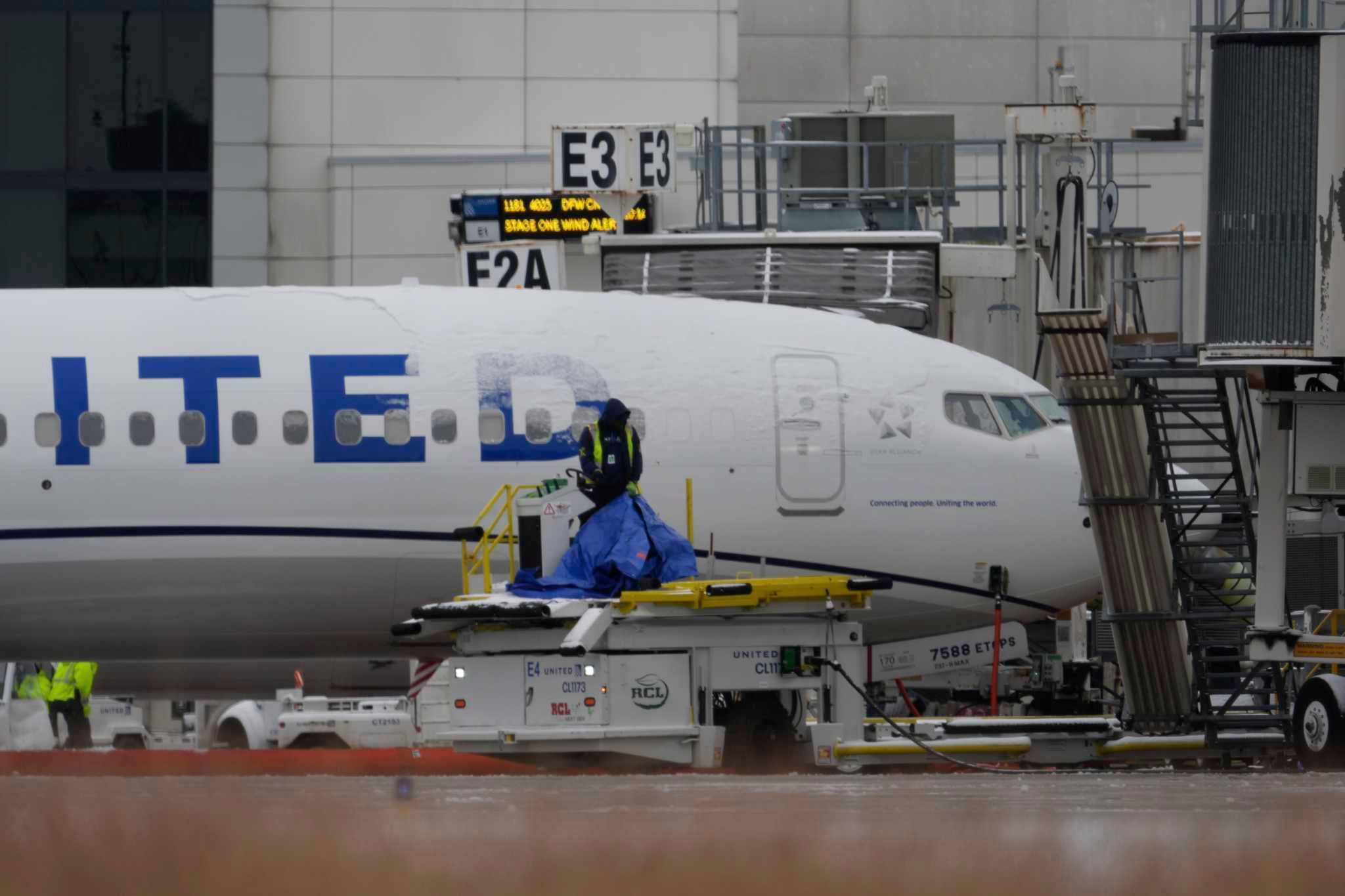 United flight from Hawaii diverted to San Francisco after midair door alert