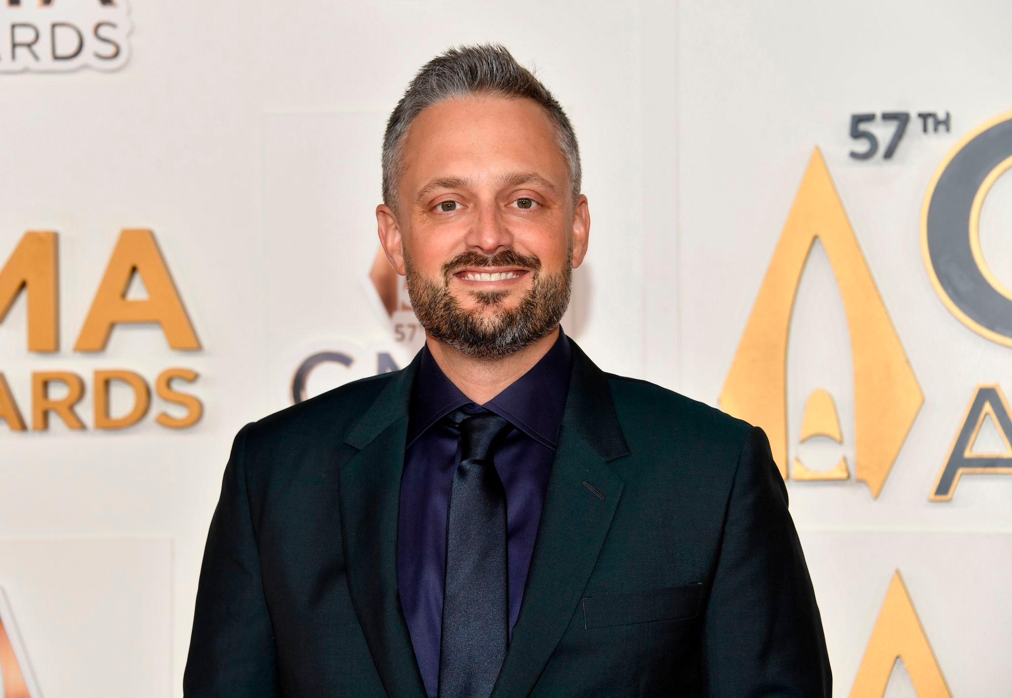 Book Review: Nate Bargatze tries to bring his comedy from screen to page with 'Big Dumb Eyes'