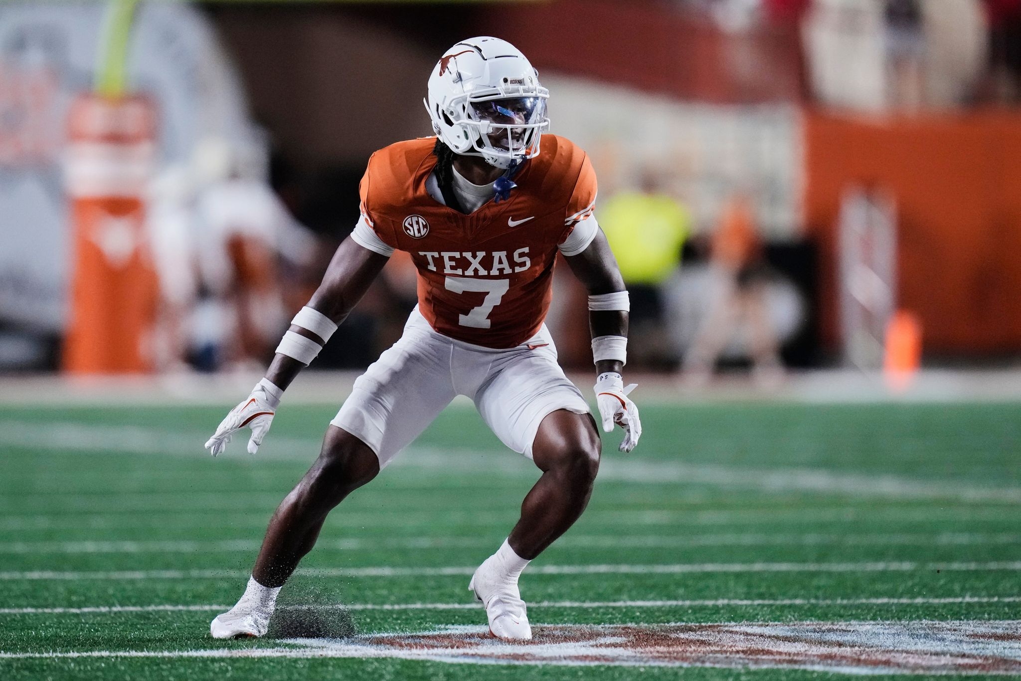 Broncos add cornerback Jahdae Barron of Texas to team up with star Pat Surtain II