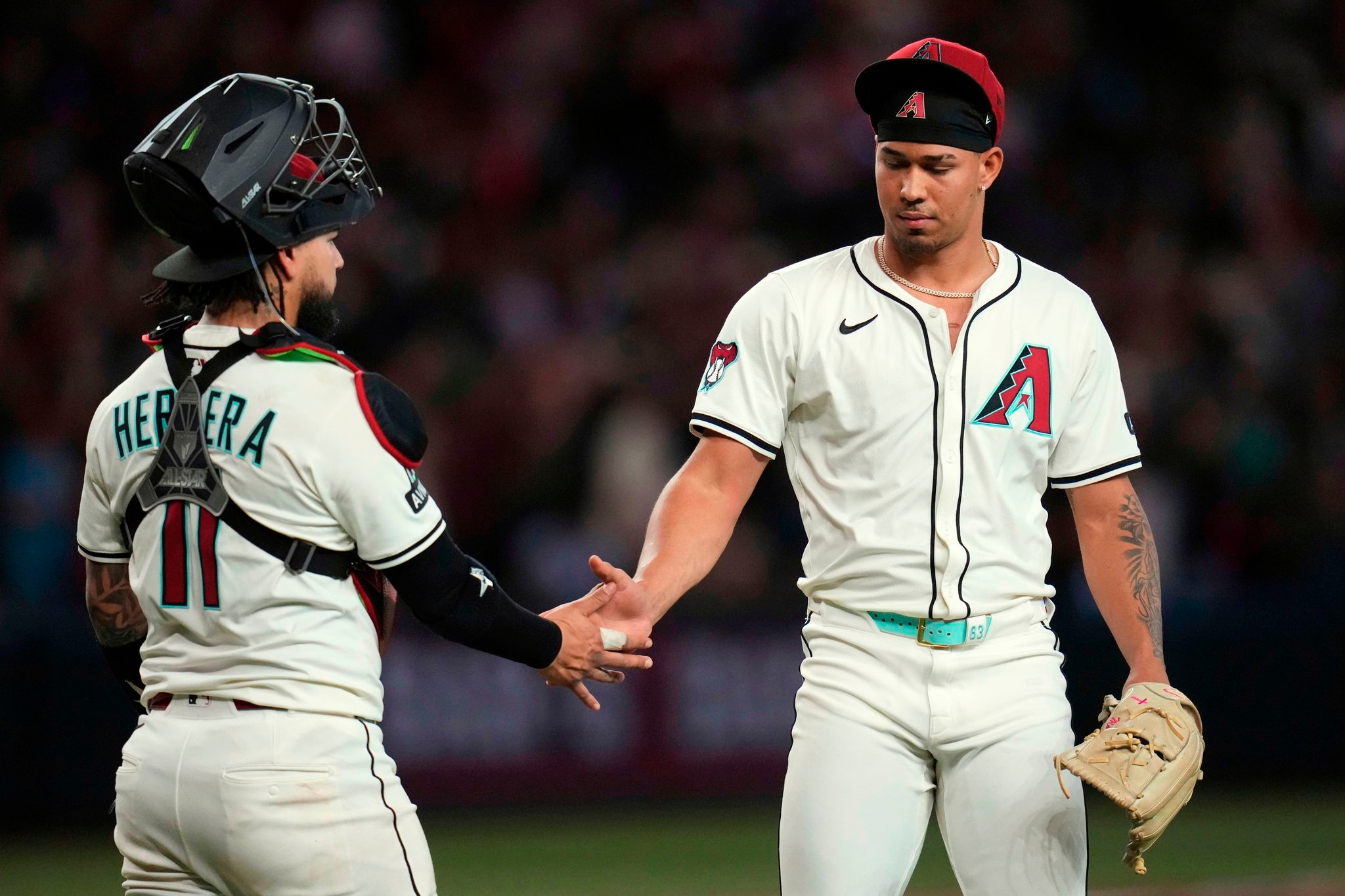 Diamondbacks place reliever Justin Martinez on 15-day IL with right shoulder inflammation