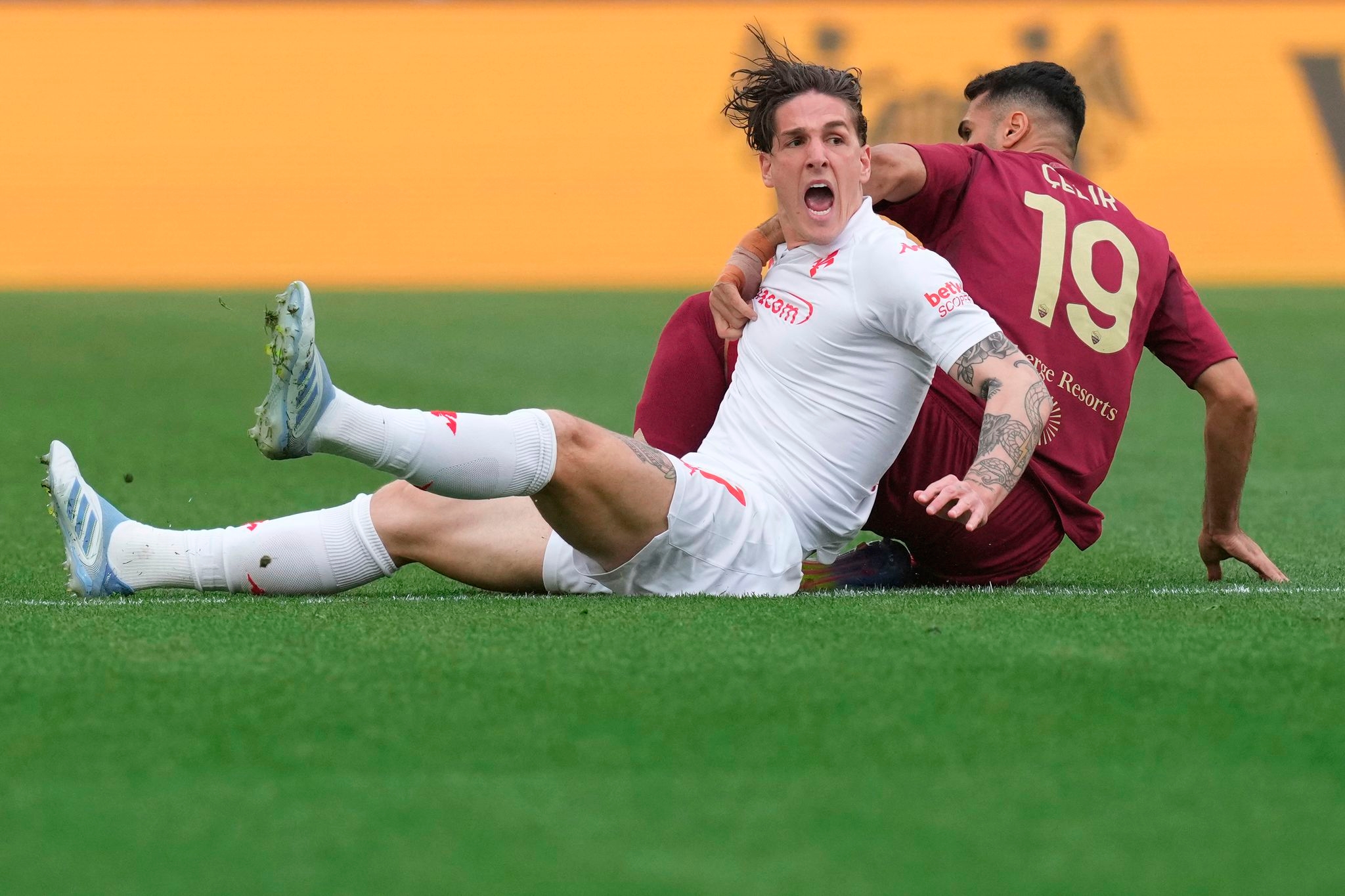 Roma accuses Nicolò Zaniolo of punching two youth team players
