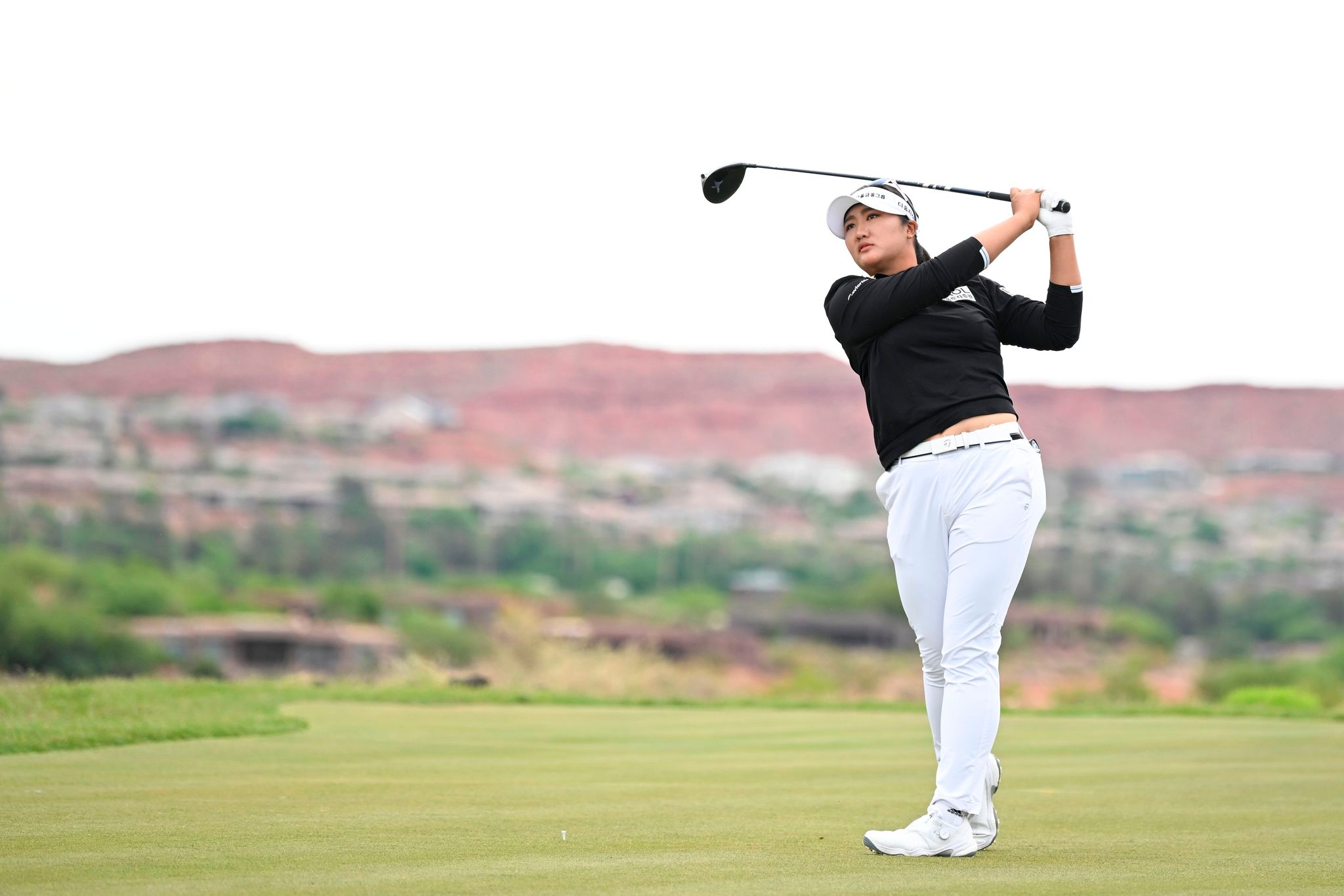 Haeran Ryu pulls away for a wire-to-wire win at Black Desert Championship