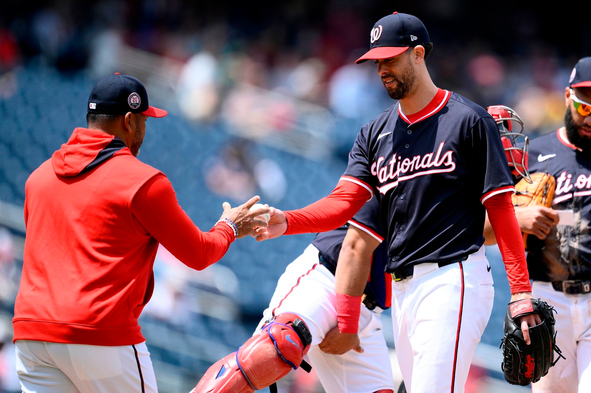 Carlos Santana kick-starts Guardians' 8-run 6th in 8-6 win over Nationals