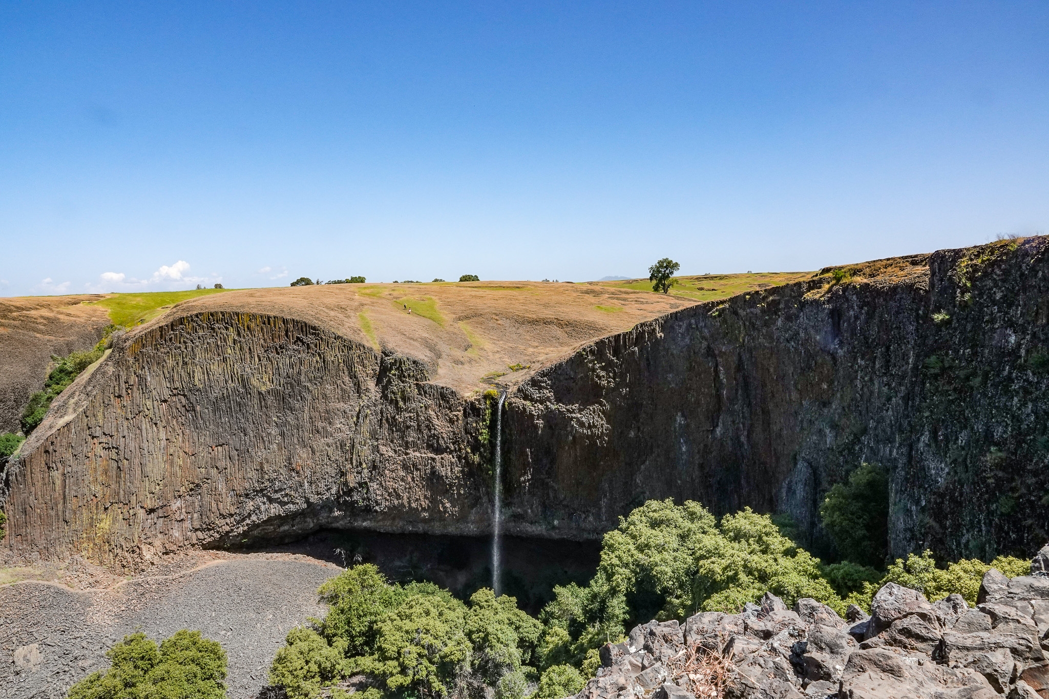 Ranch surrounding one of California's prettiest waterfalls on sale for $1 million asking price