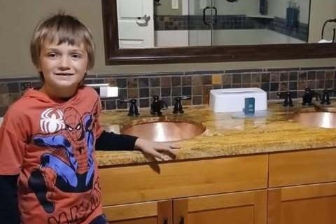 Alameda police searching for missing 8-year-old boy