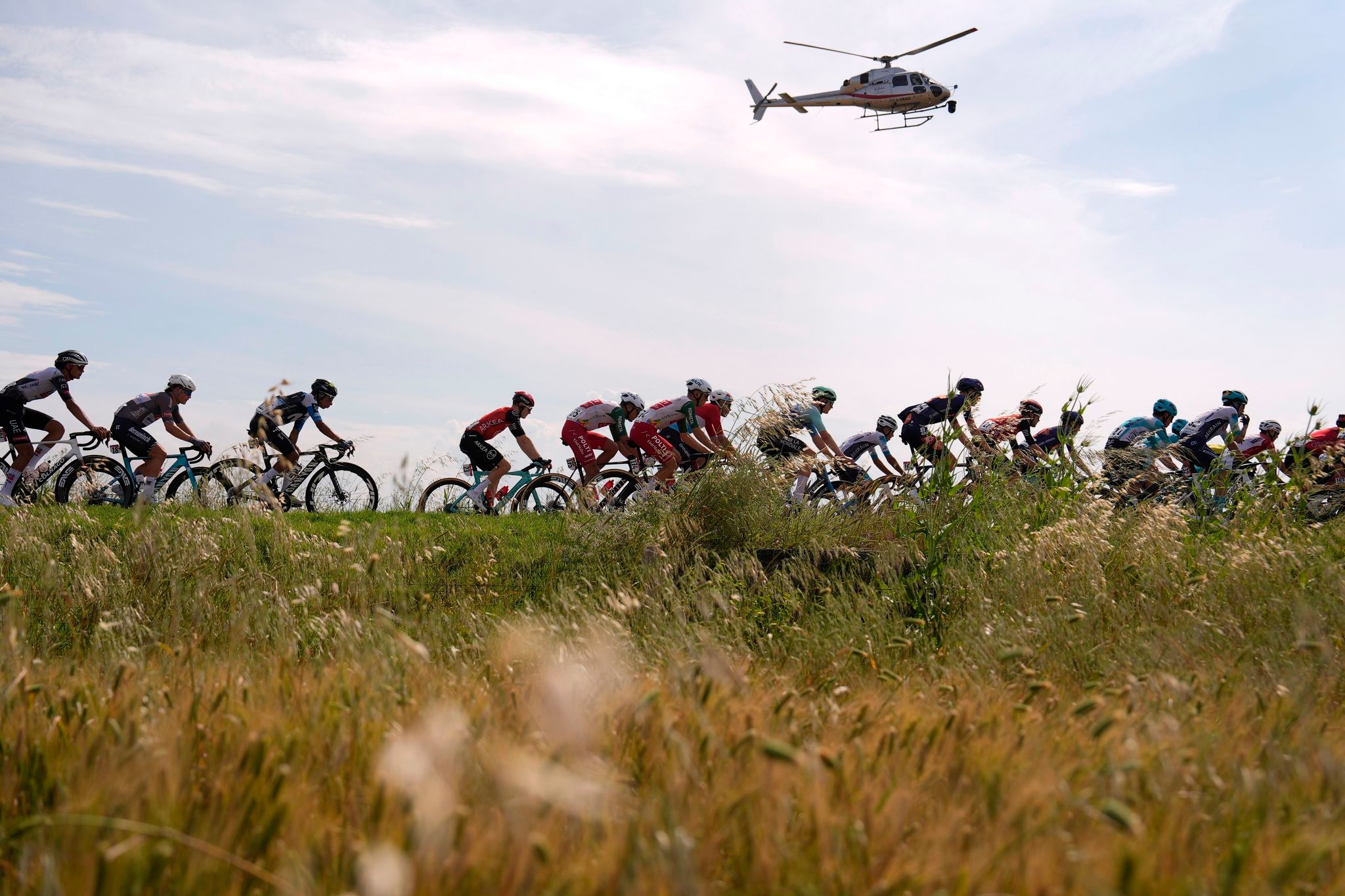 Pedersen makes it 3 wins out of 5 at Giro d'Italia to extend his overall lead