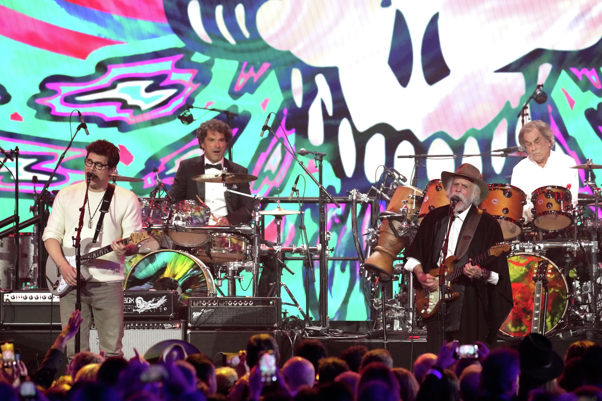 San Francisco 49ers players join Dead & Company backstage at Las Vegas Sphere