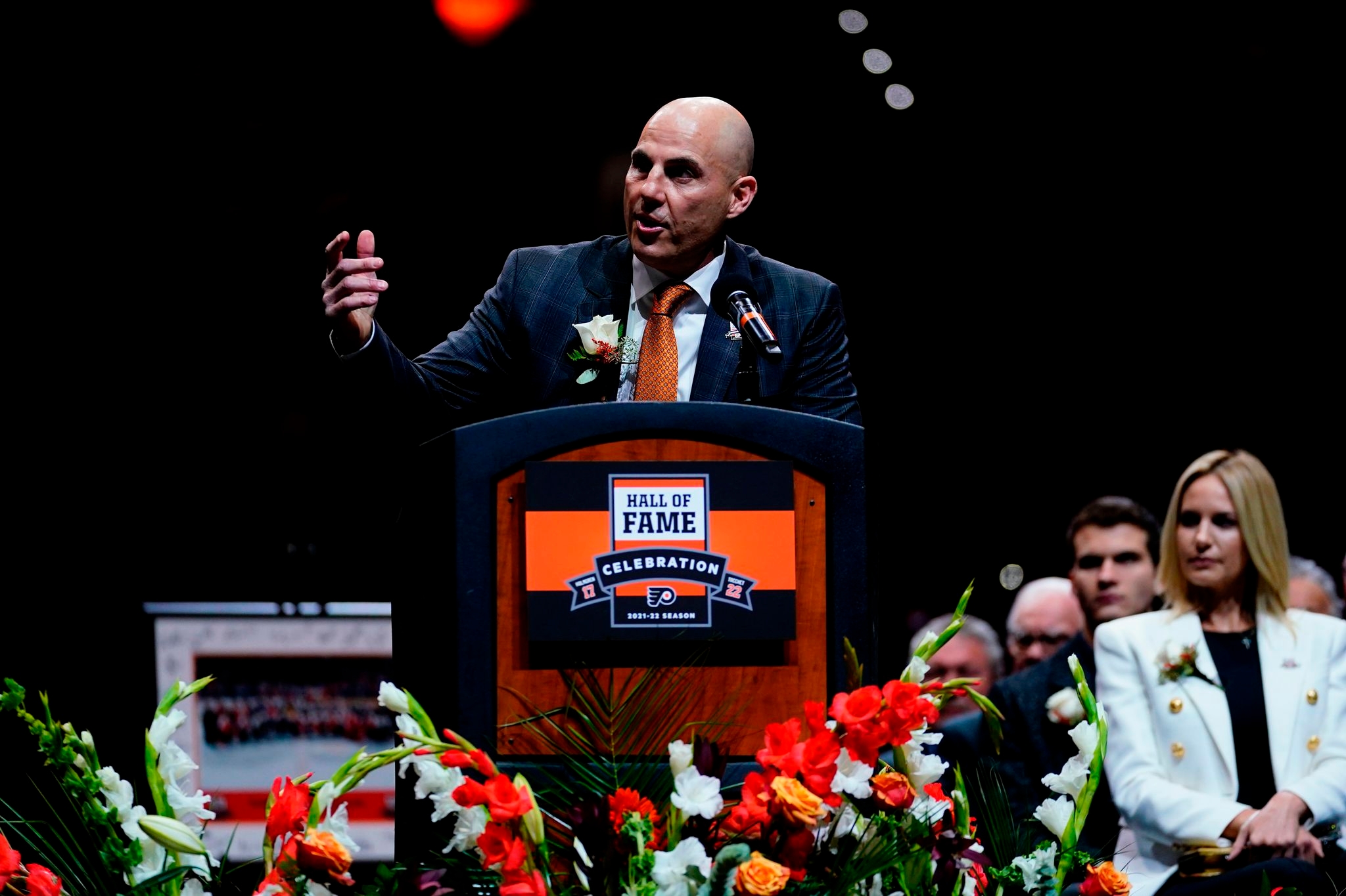 Philadelphia Flyers hire Rick Tocchet as coach, turning to alum to end their playoff drought