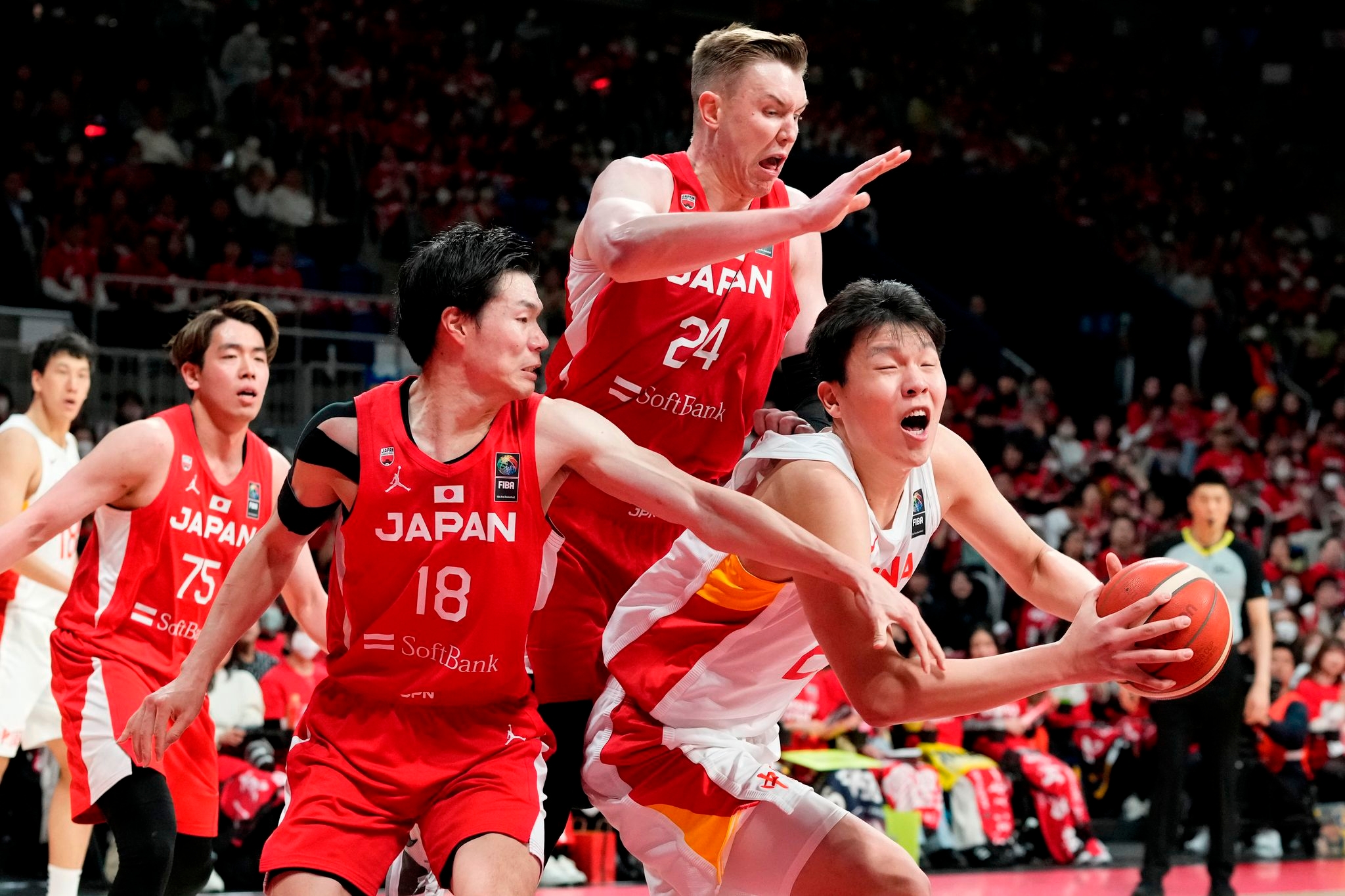 At 7-foot-1 with an ability to score, China's Yang comes to draft combine looking for an NBA shot