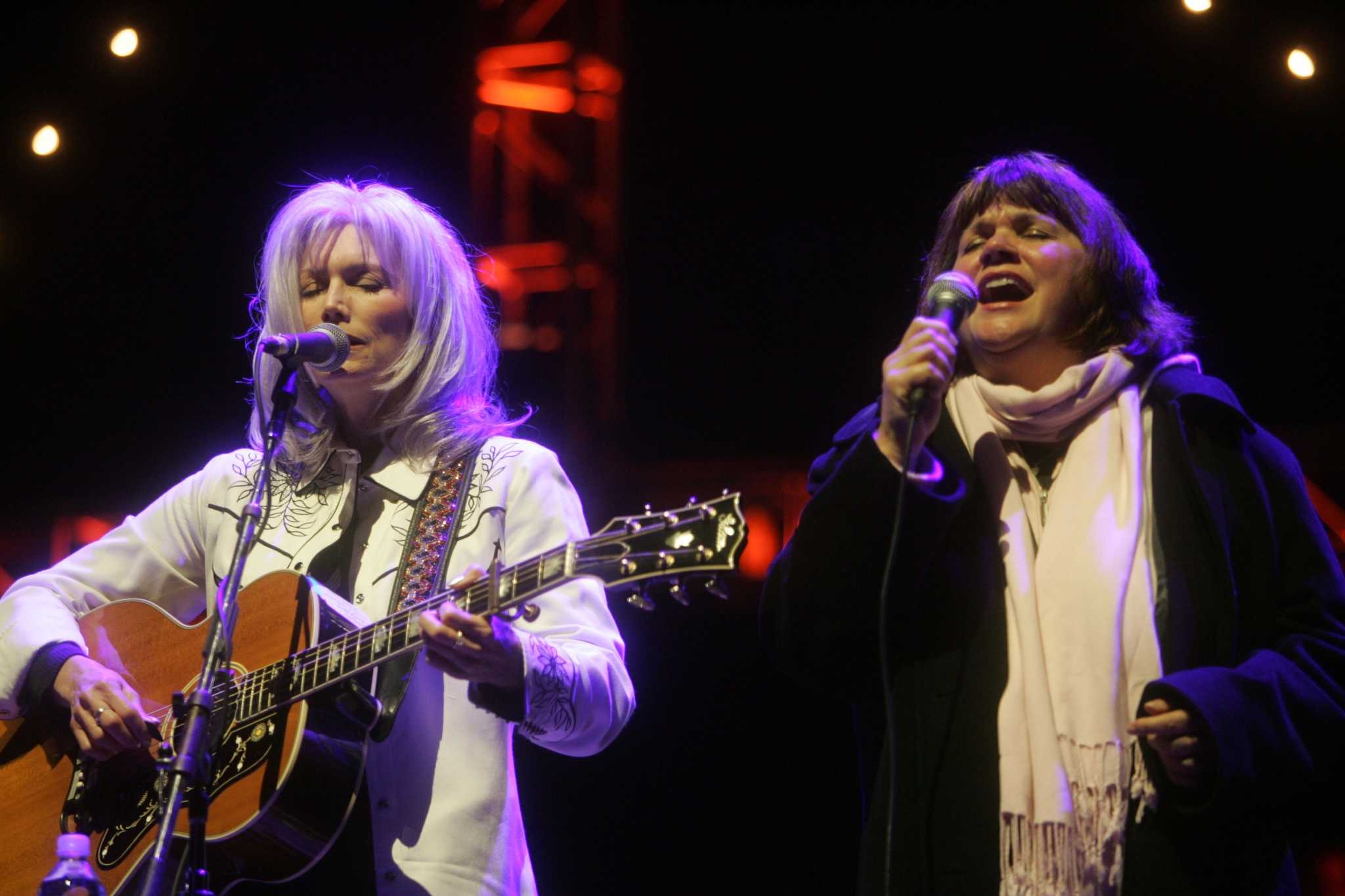 Linda Ronstadt tribute concert to feature Emmylou Harris, Trisha Yearwood