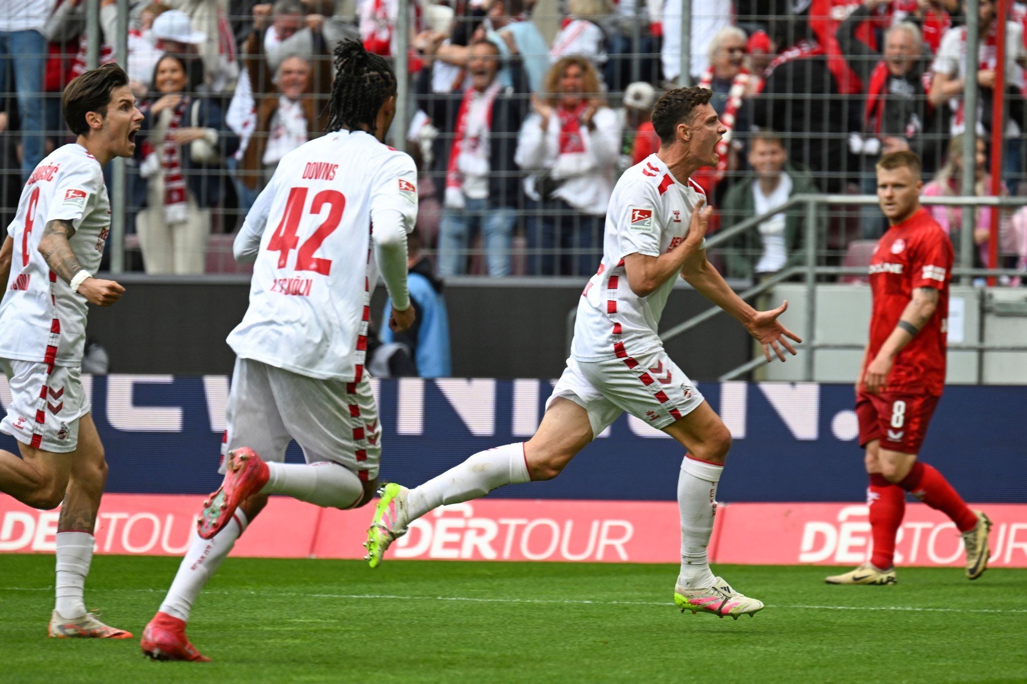 Cologne returns to the Bundesliga as second division champion
