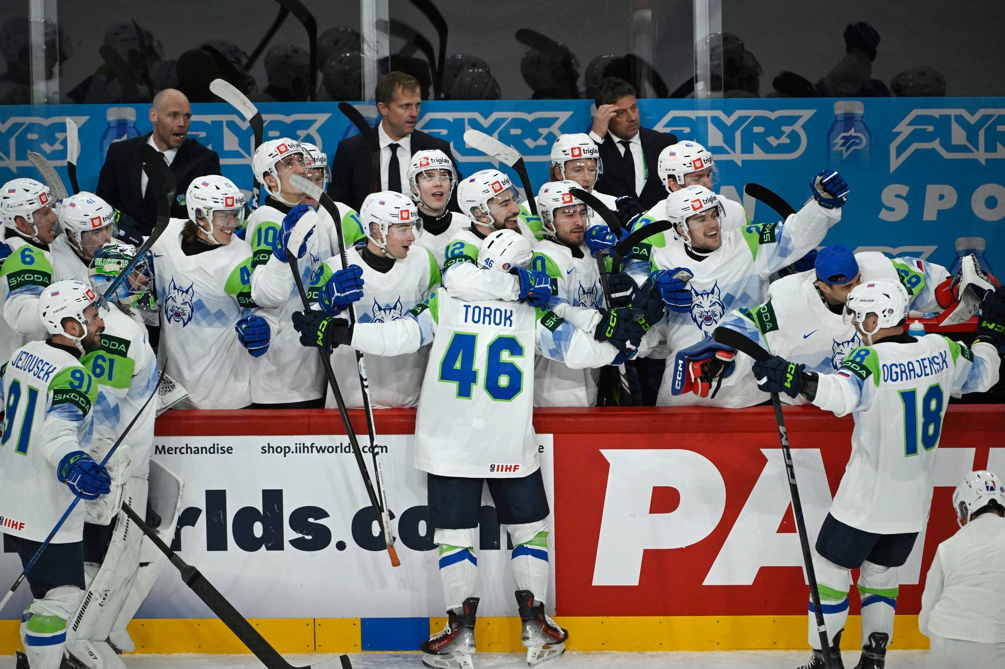 Unbeaten Czechs shut out Germany and France relegated at ice hockey worlds