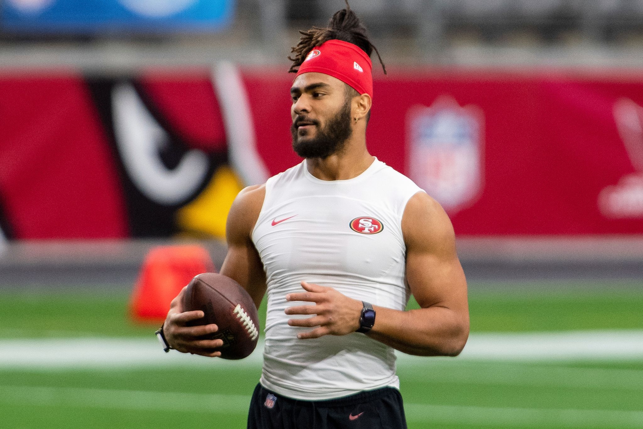 Fred Warner signs his 3-year, $63 million extension with the 49ers