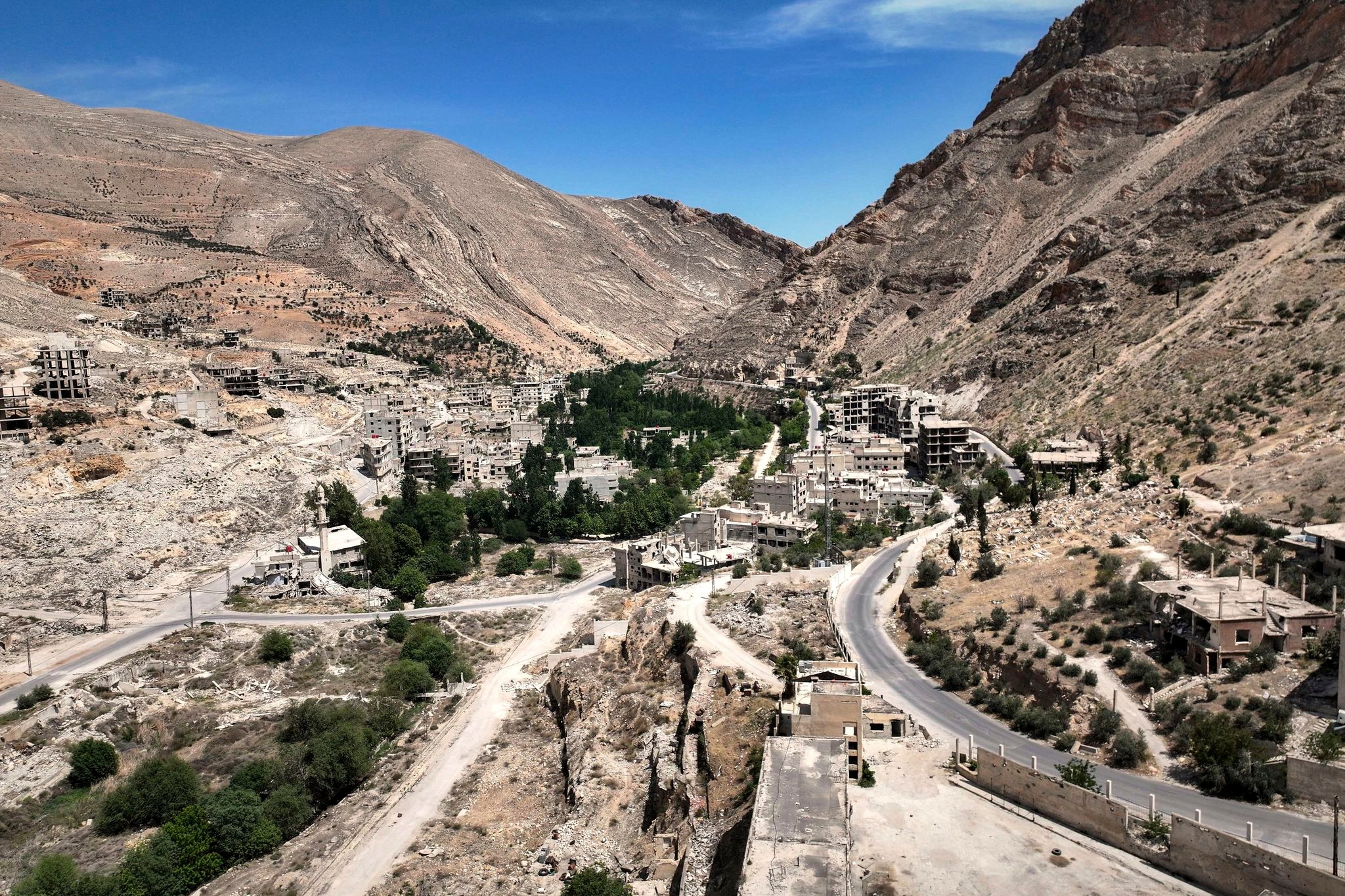 Syria's driest winter in nearly 7 decades triggers a severe water crisis in Damascus