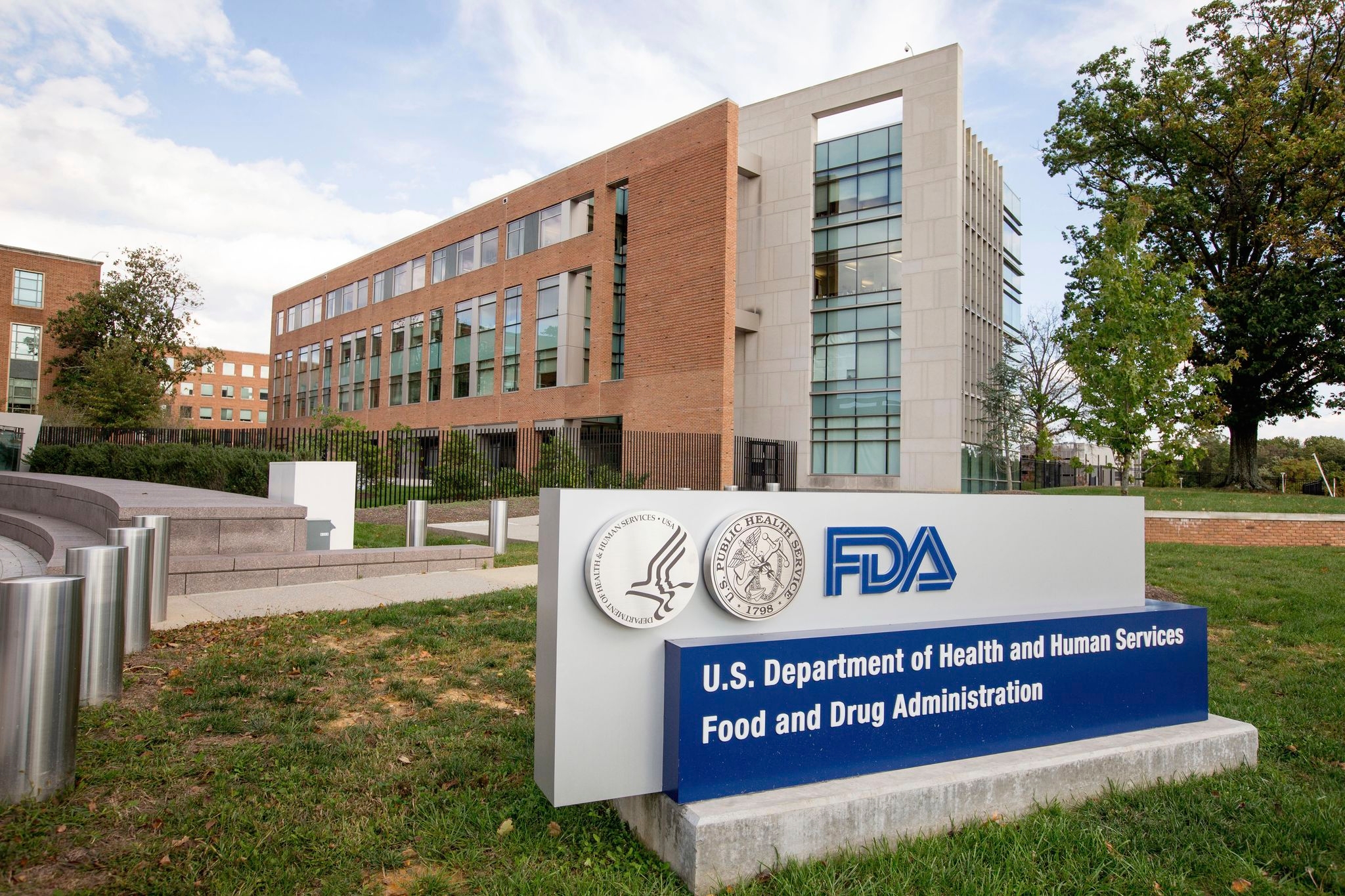 FDA approves Moderna's new lower-dose COVID-19 vaccine