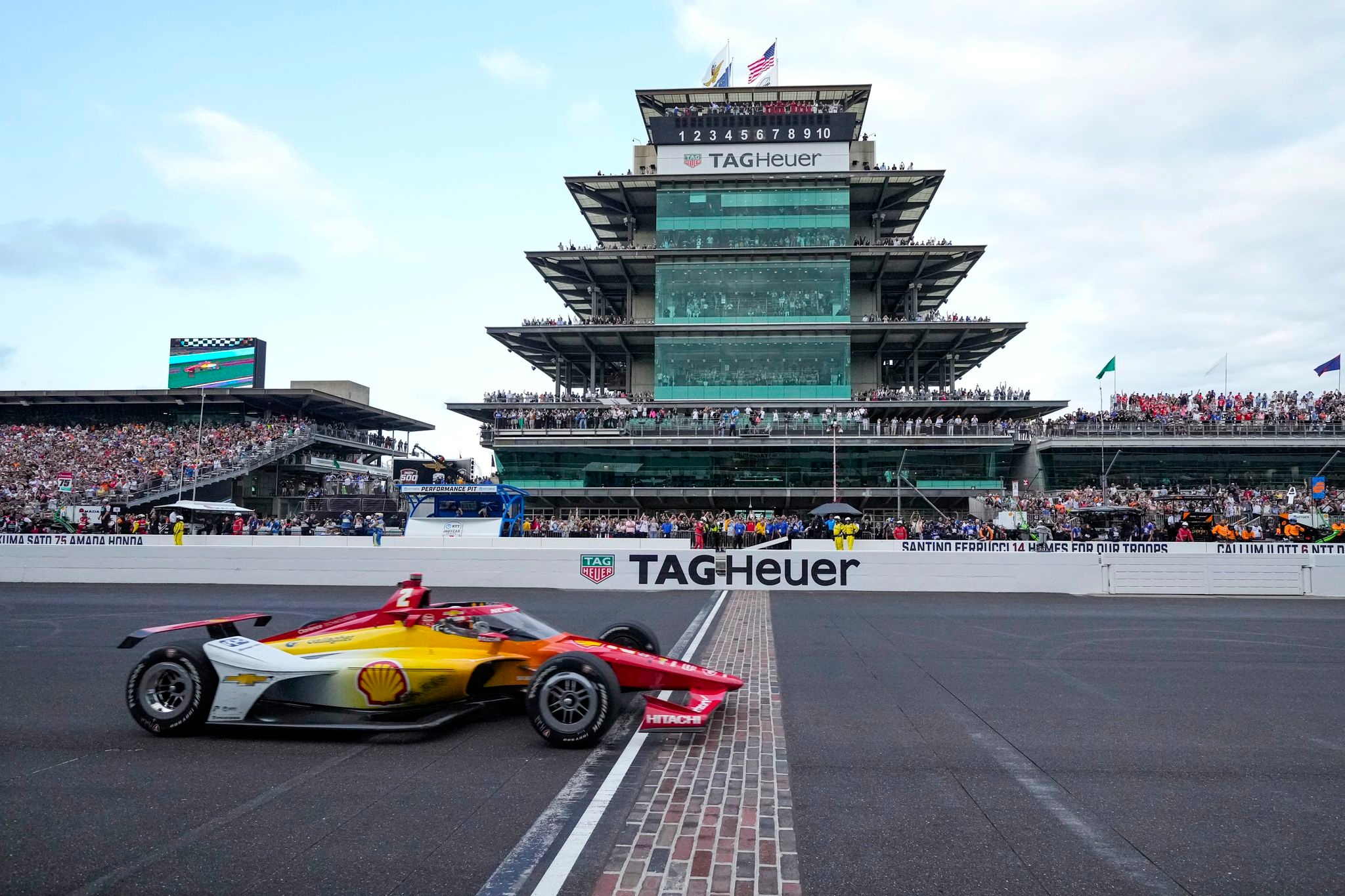 Hot dog: Oscar Mayer's Weinermobile fleet set to race during Indy 500's Carb Day festivities