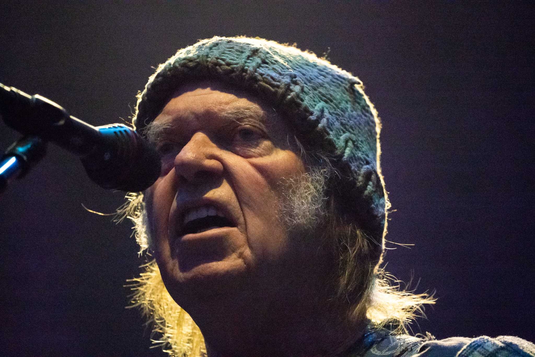 ‘I'm not scared of you': Neil Young backs Springsteen in escalating feud with Trump