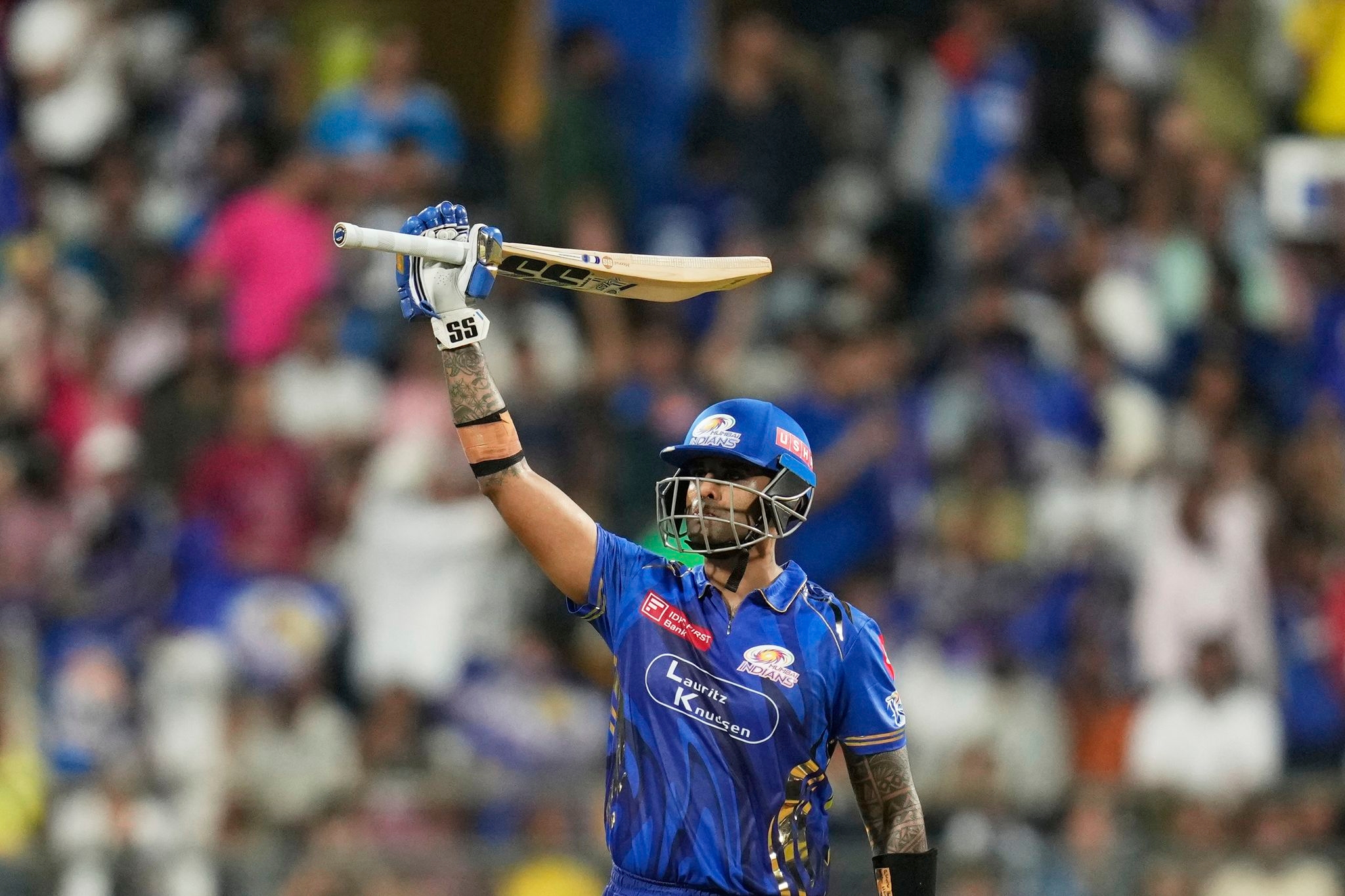 Mumbai Indians seal the final IPL playoffs spot with 59-run win over Delhi