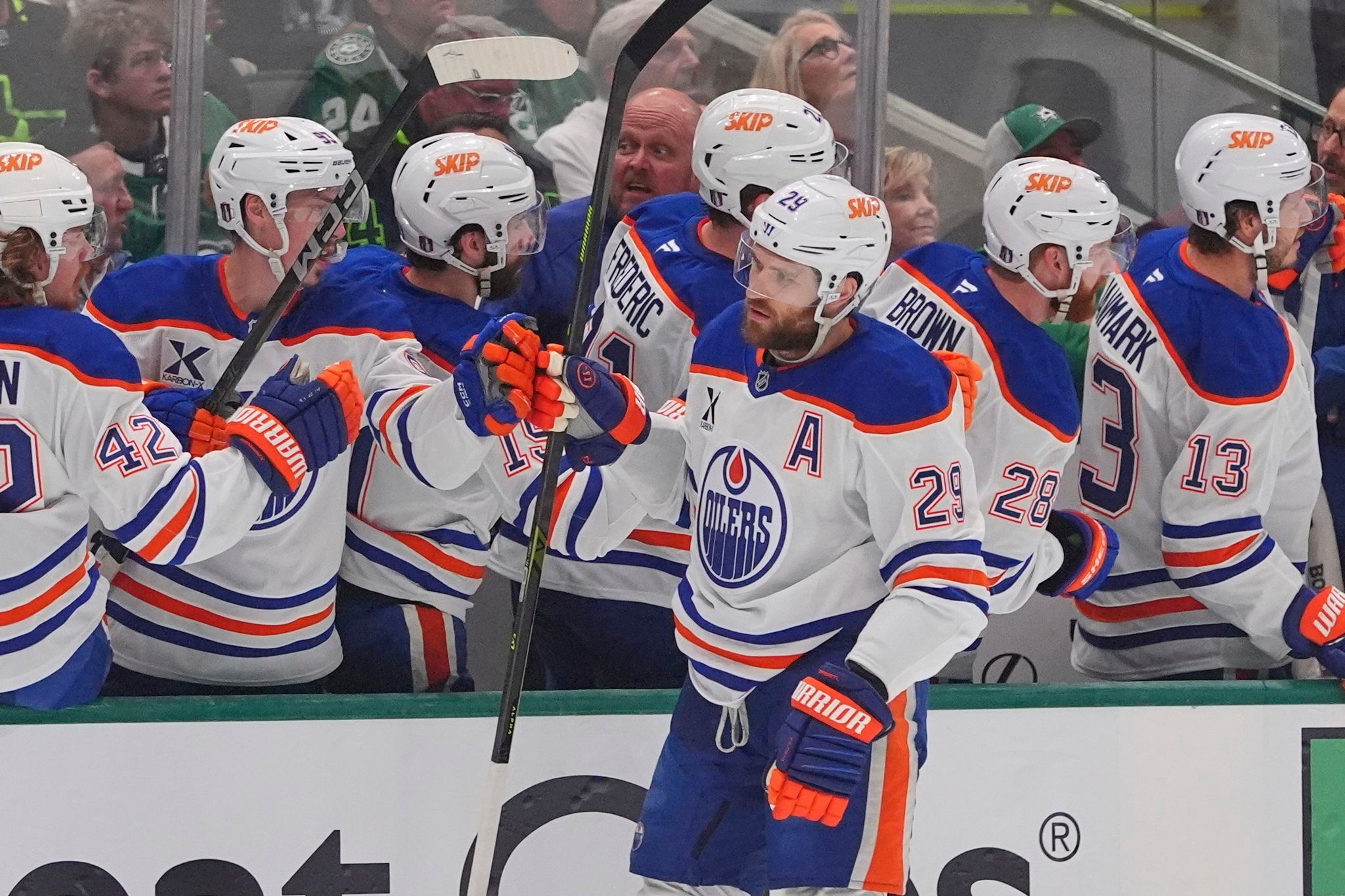 Hellebuyck, Draisaitl and Kucherov are finalists for the Hart Trophy as NHL MVP