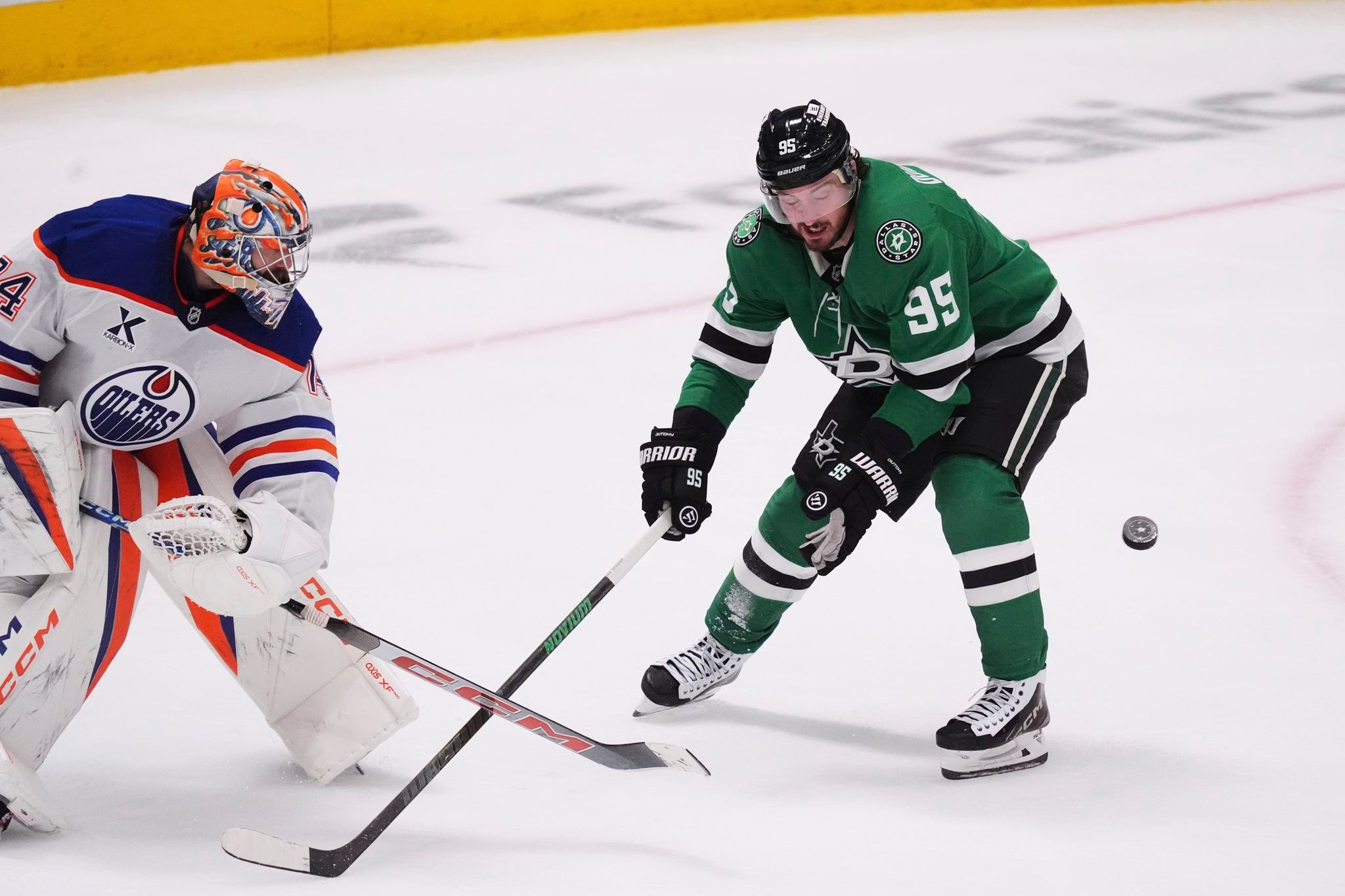 Dallas Stars re-sign Matt Duchene to a 4-year, $18 million contract